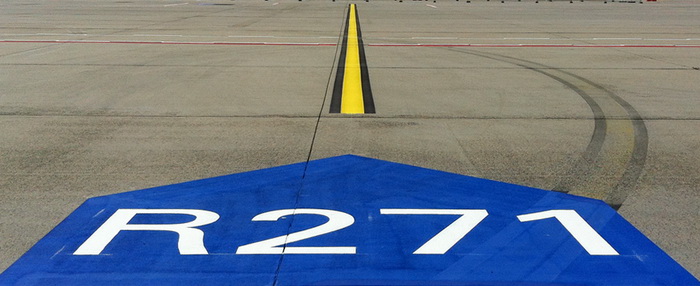 Oldószeres burkolatjel festés repülőtér